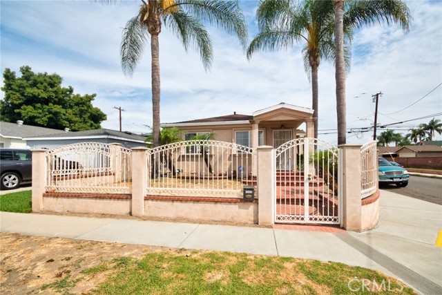 Property photo of 11457 Maza ST