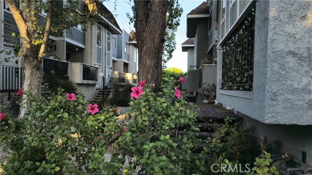 Property photo of 9140 Burnet AV