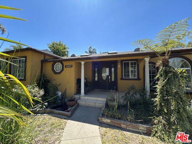 Property photo of 9509 Hildreth AV