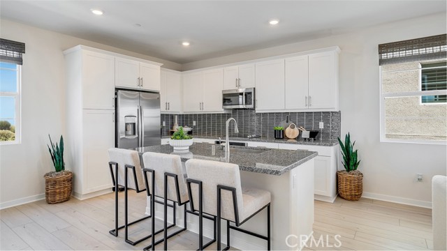 Property photo of 2565 E Lincoln Paseo