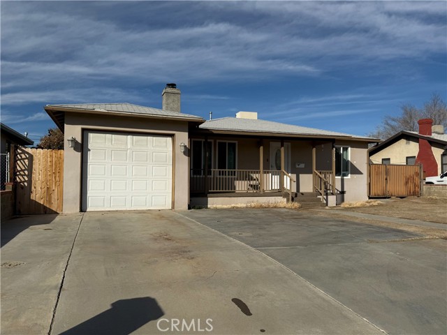 Property photo of 44515 Fern AV