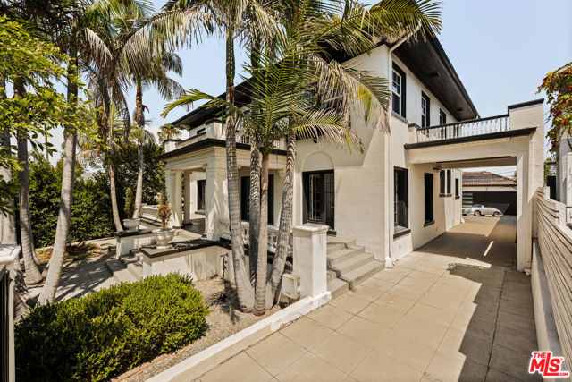 Property photo of 564 N Normandie AV