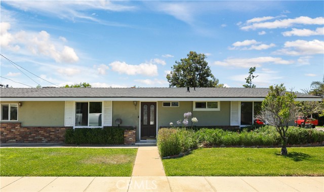 Property photo of 526 N Emerald DR