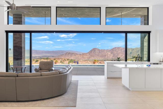Property photo of 71260 Oasis TR