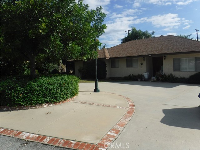Property photo of 702 W Carroll
