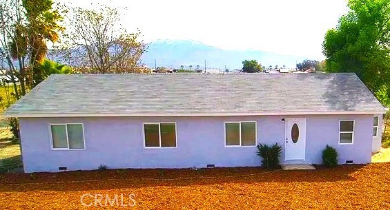 Property photo of 1987 S Santa fe