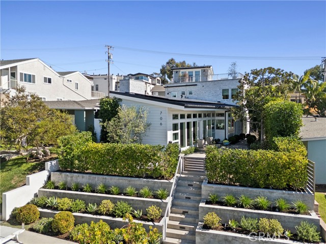 Property photo of 706 Poinsettia