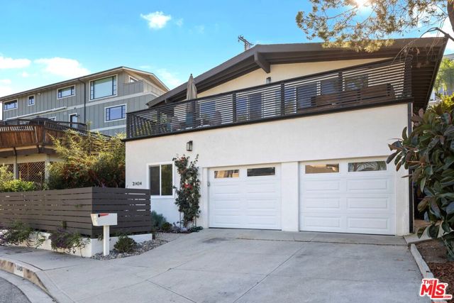 Photo of 21434 Salamanca Av