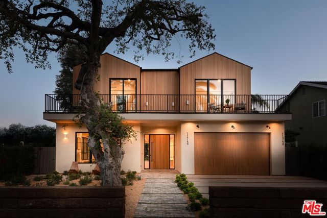 Property photo of 11746 La Maida ST