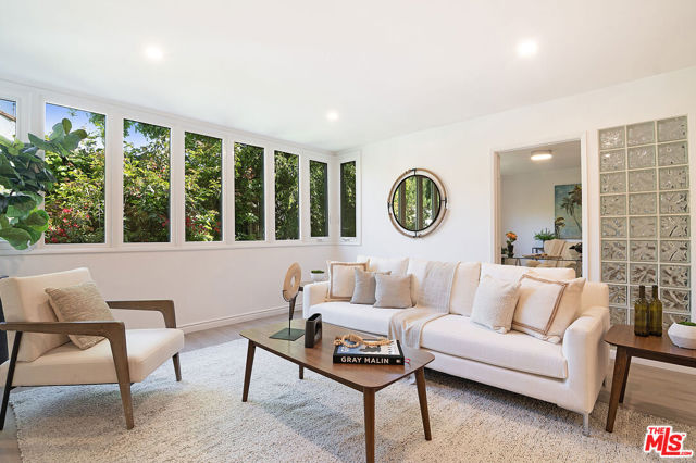 Property photo of 10725 Ohio AV