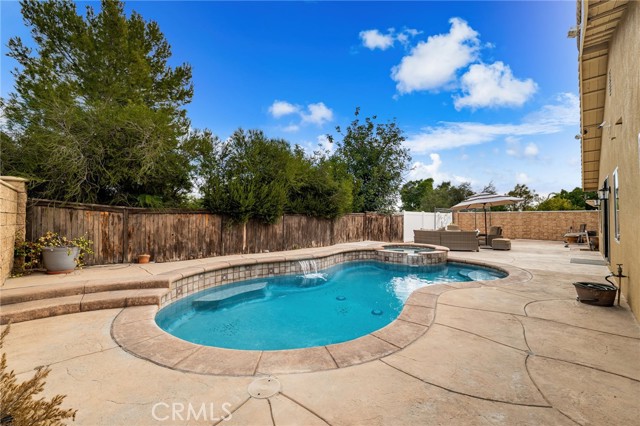 Property photo of 1395 Pinewood Dr