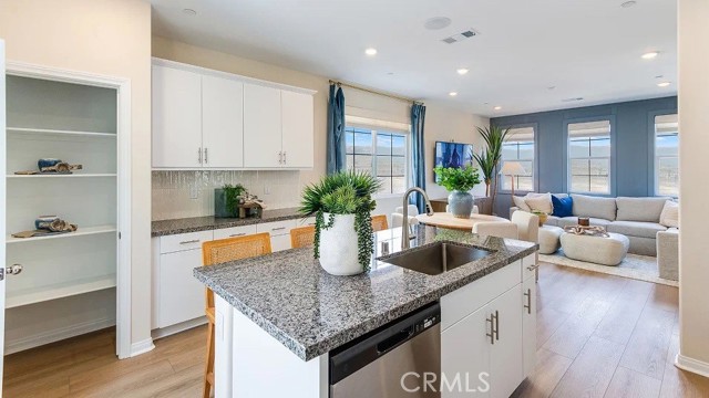 Property photo of 1684 Phantom LN