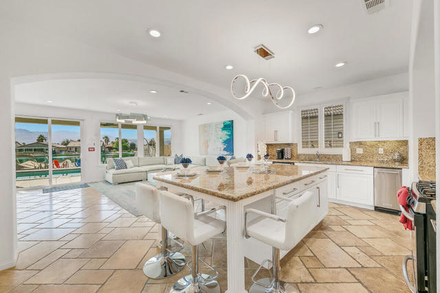 Property photo of 84325 Canzone DR