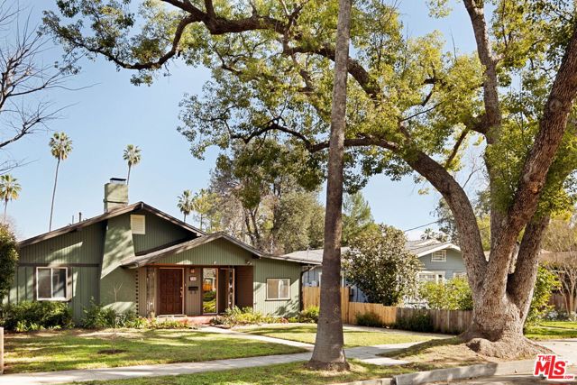 Photo of 788 N Mar Vista Av