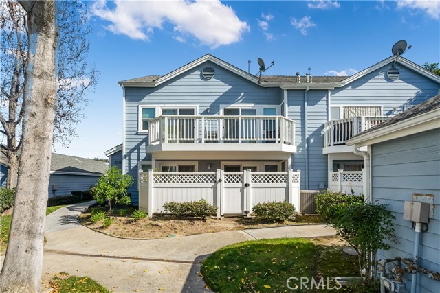 Photo of 12982 Sycamore Village