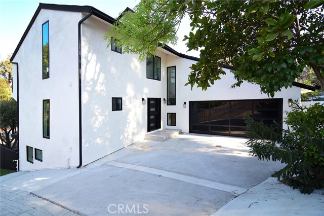 Property photo of 22300 Avenue San Luis
