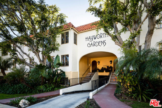 Property photo of 1345 N Hayworth AV