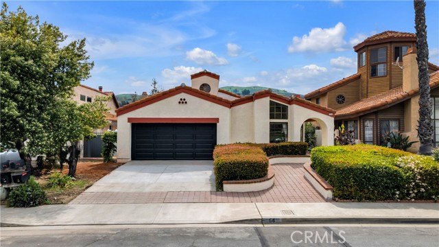 Property photo of 54 Falcon Ridge DR