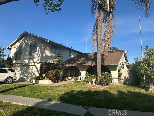 Property photo of 2525 N Pacific Ave