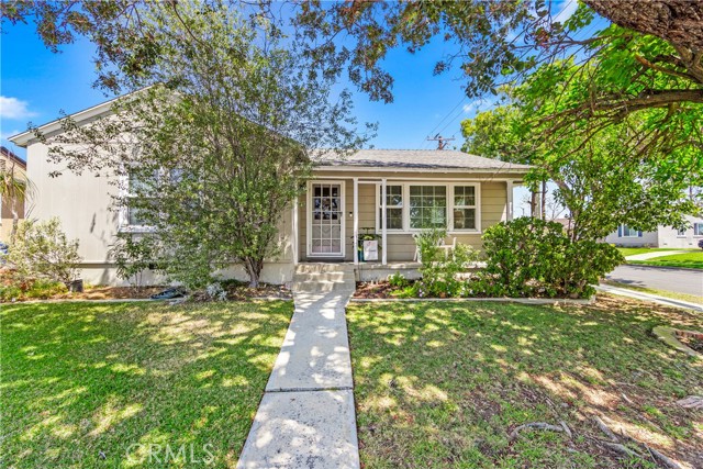Property photo of 4702 Castana AV