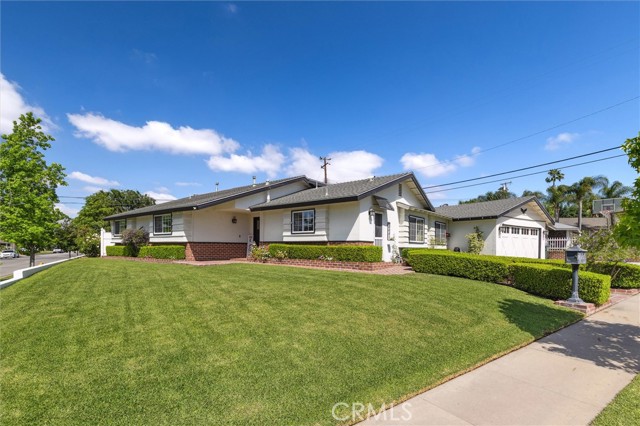 Property photo of 4441 Niantic PL