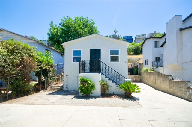 Property photo of 2028 N Marianna AV
