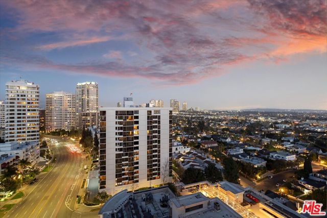 Property photo of 10724 Wilshire BL