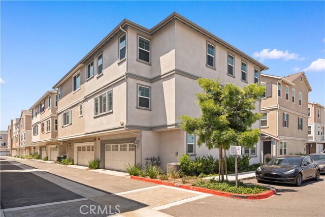Property photo of 1042 N Anaheim Blvd