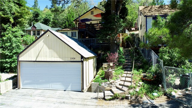 Property photo of 23728 Manzanita DR