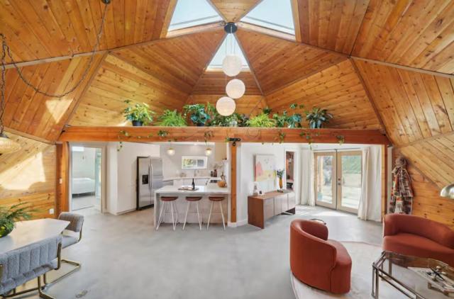 Property photo of 59727 Sharp TE