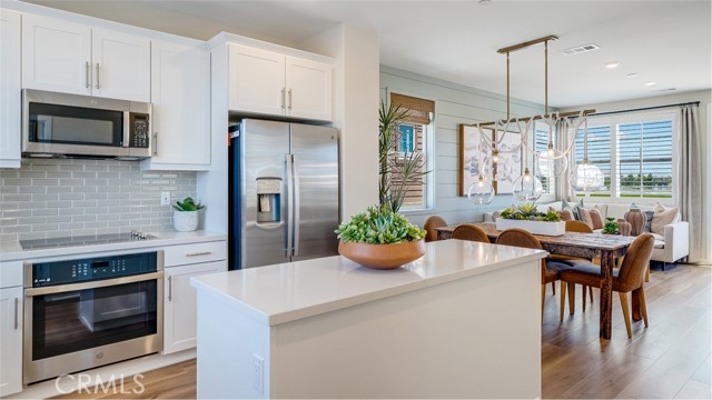 Property photo of 2575 E Lincoln Paseo