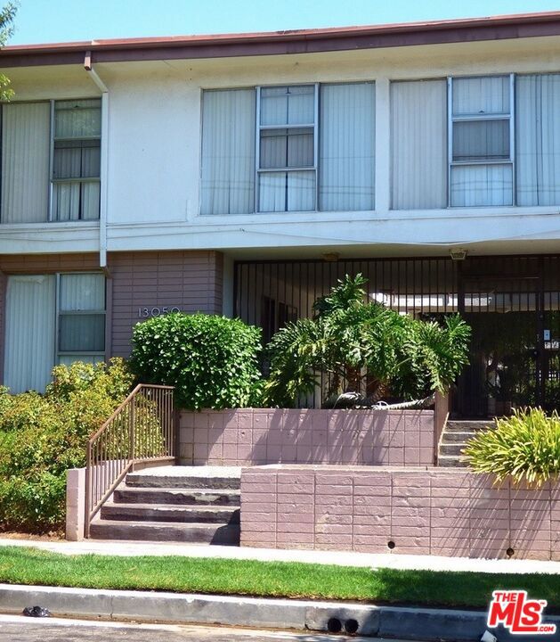 Property photo of 13050 Dronfield AV