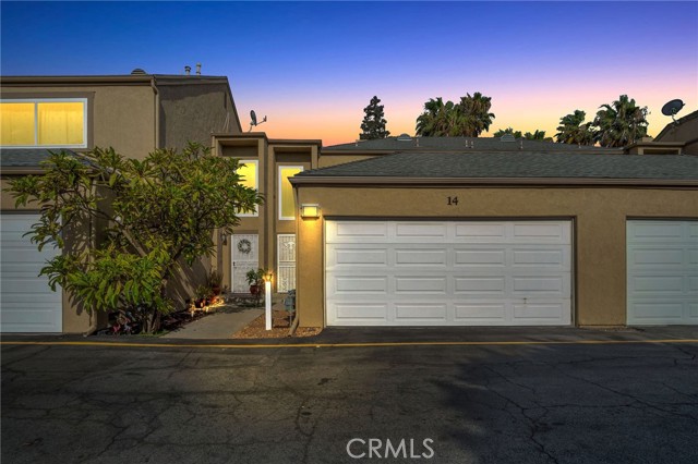 Photo of 648 S Azusa Av