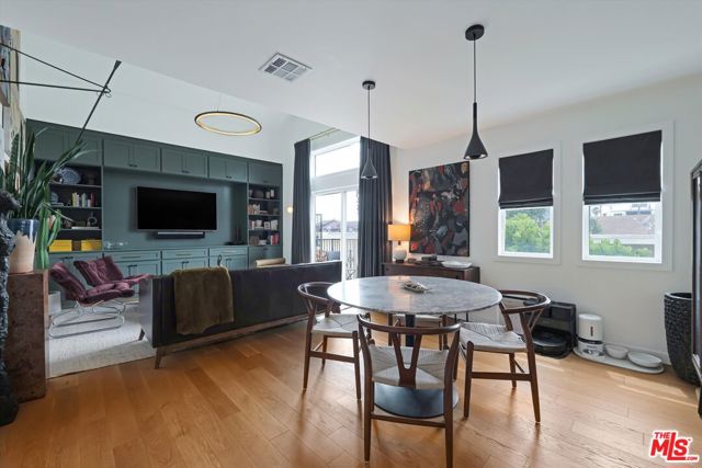 Property photo of 12530 Venice BL
