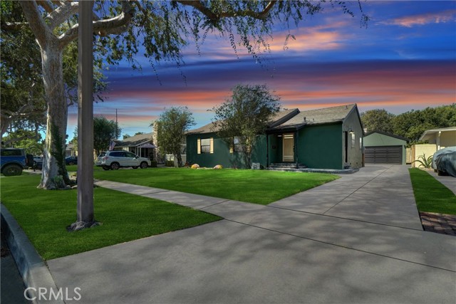 Property photo of 719 E Avalon AV