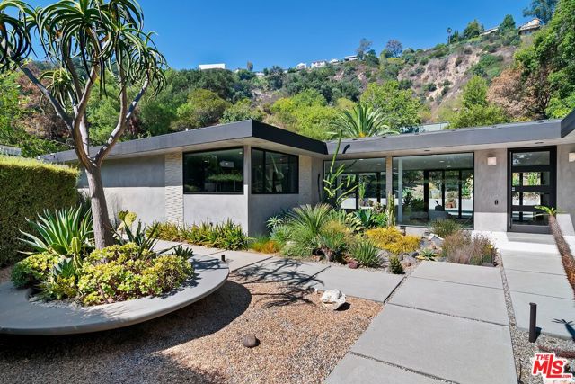 Property photo of 9991 Liebe DR