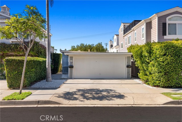 Property photo of 411 Jasmine AV