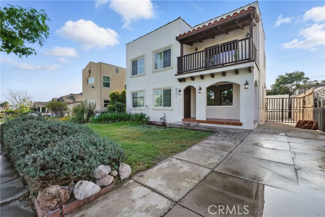Property photo of 2111 S Bronson Ave