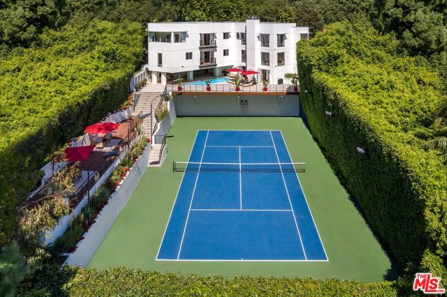 Property photo of 9240 Warbler WY