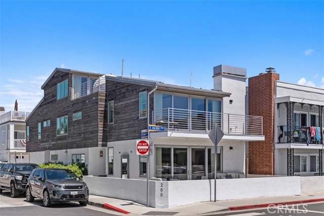 Property photo of 200 E Balboa BL