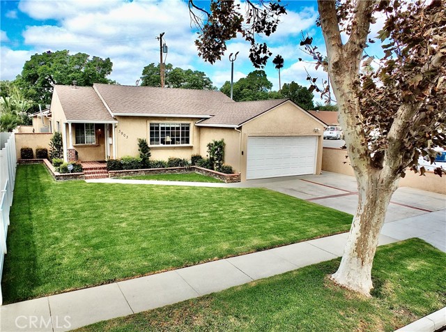 Property photo of 3903 N Studebaker