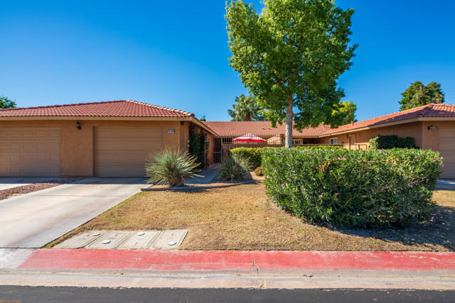 Property photo of 49189 Russell LN