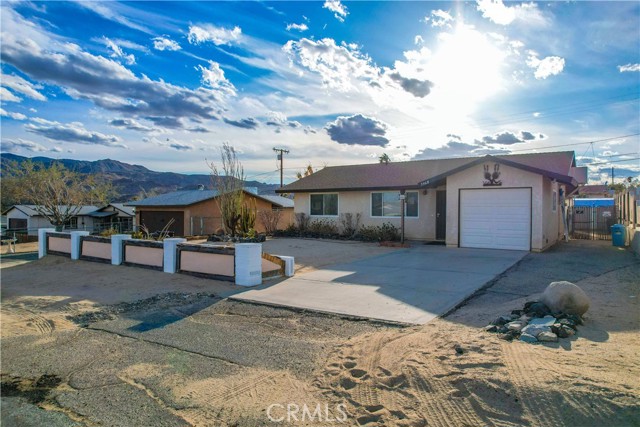 Photo of 5968 Mariposa