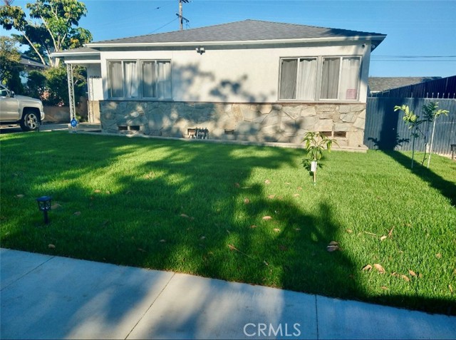 Property photo of 13408 S Catalina AV