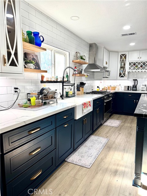 Property photo of 7040 Barton