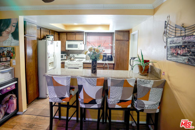 Property photo of 13623 Valerio ST