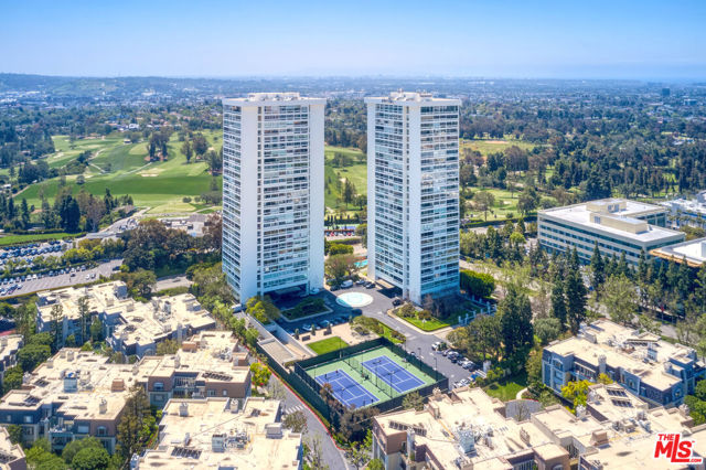 Property photo of 2222 Avenue Of The Stars