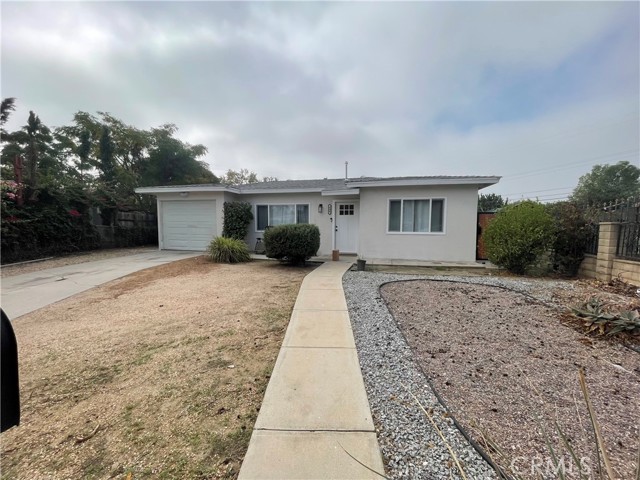 Property photo of 606 E De Anza CR