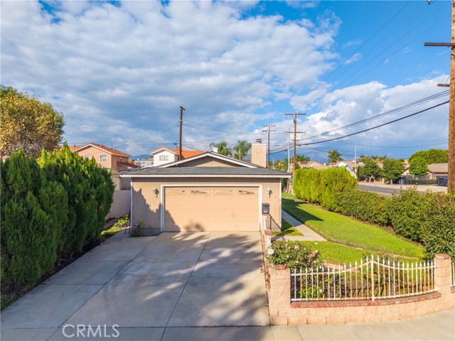 Property photo of 905 Fremont St