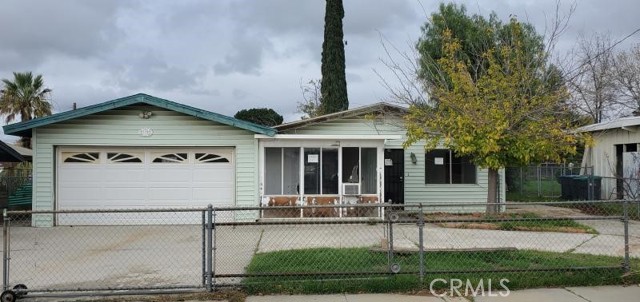 Property photo of 370 W 12th